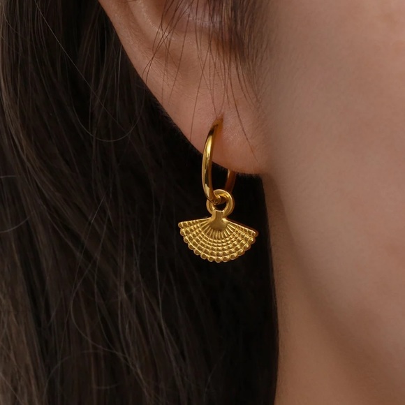 New 18K Gold Pendant Drop Hoop Earrings - Picture 2 of 6